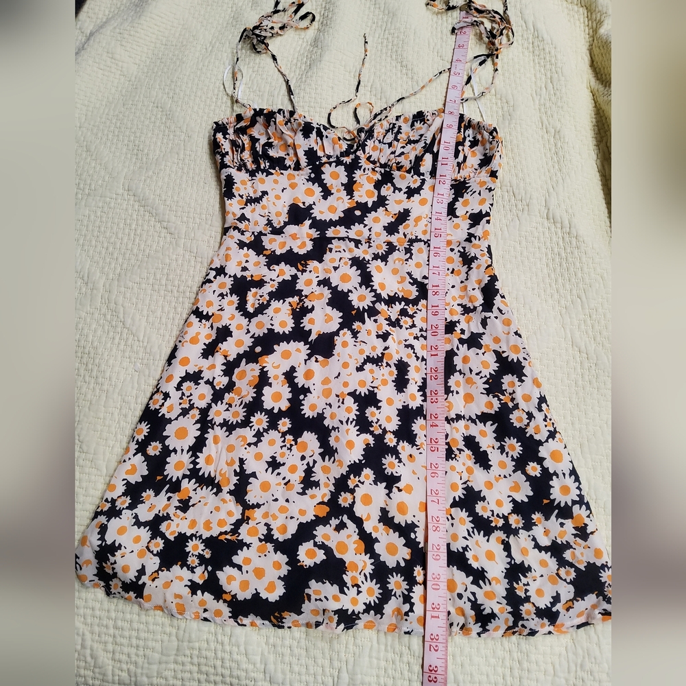 Realisation Par Silk The Devon Dress in Flower Power Daisy Print Size S - Picture 12 of 15